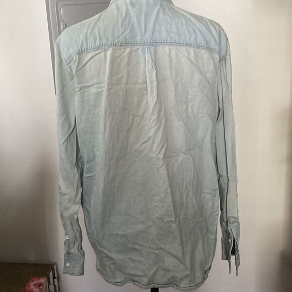 Light denim wash button up - Picture 3 of 3